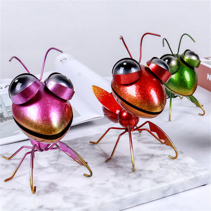 3D Sculpture Metal Mantis Garden Art Ornament
